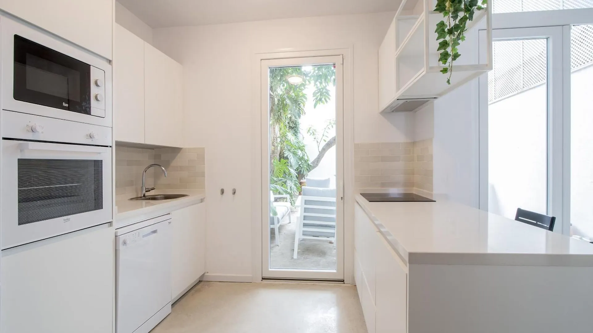Feriehus Estepona 2Br Townhouse In Centre Spanien